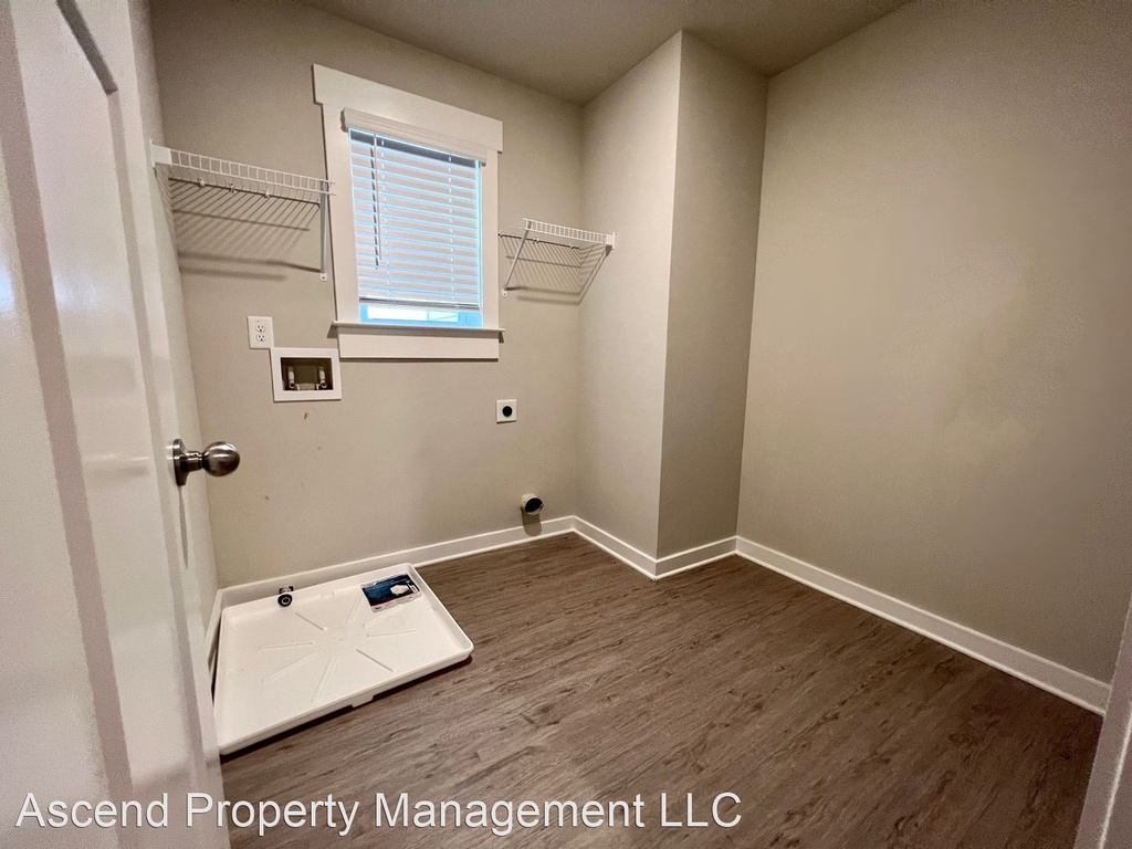 8592 Kensley Lane - Photo 24