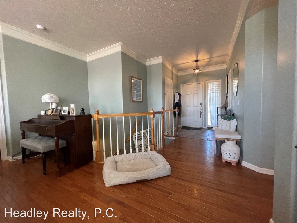 2721 Coffey Ave - Photo 6