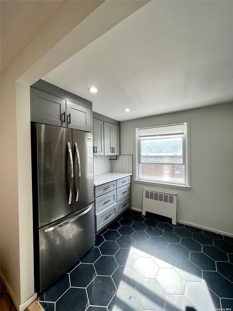 545 E Park Avenue - Photo 5