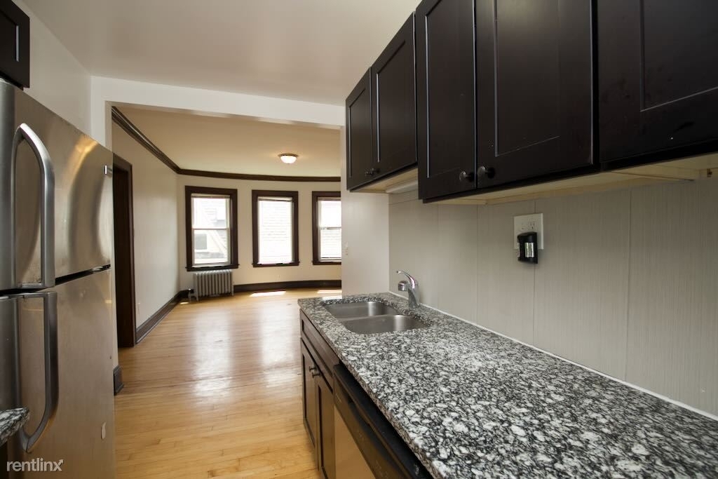 4608 N. Kildare, Unit 3w - Photo 5