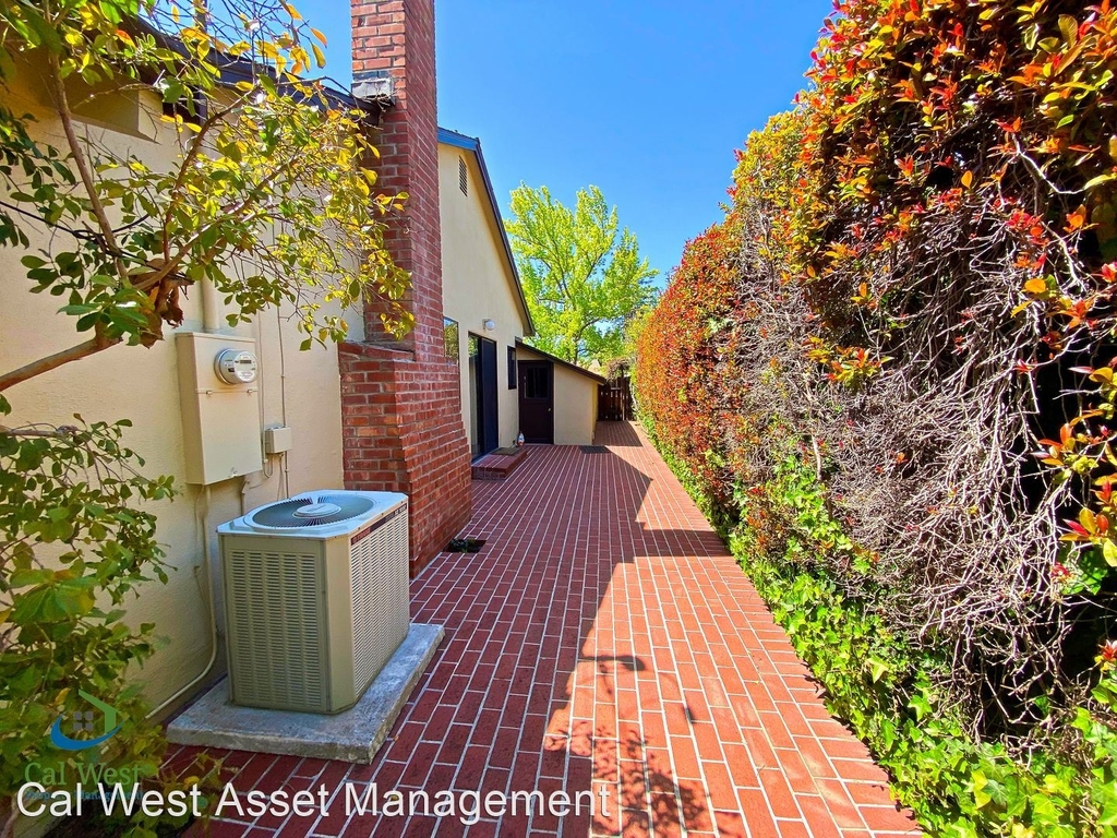 208 Lester Lane - Photo 43