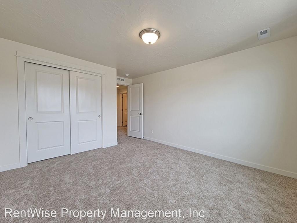 10703 W Daylily Ave - Photo 12