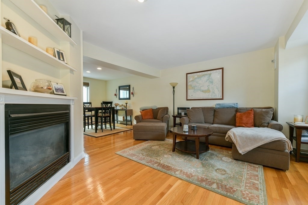 168 Bunker Hill Street - Photo 4