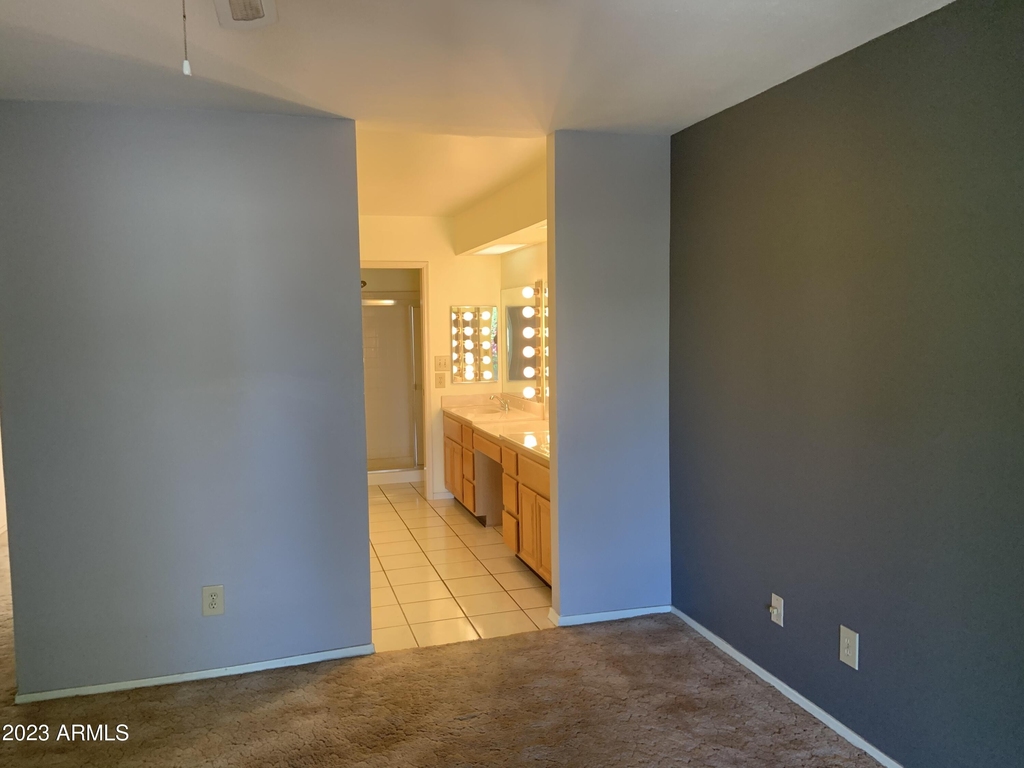 10614 E Bellflower Drive - Photo 8