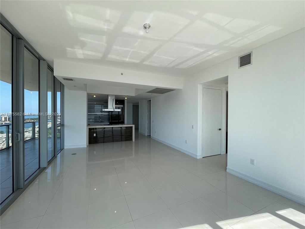 1100 Biscayne Blvd - Photo 23