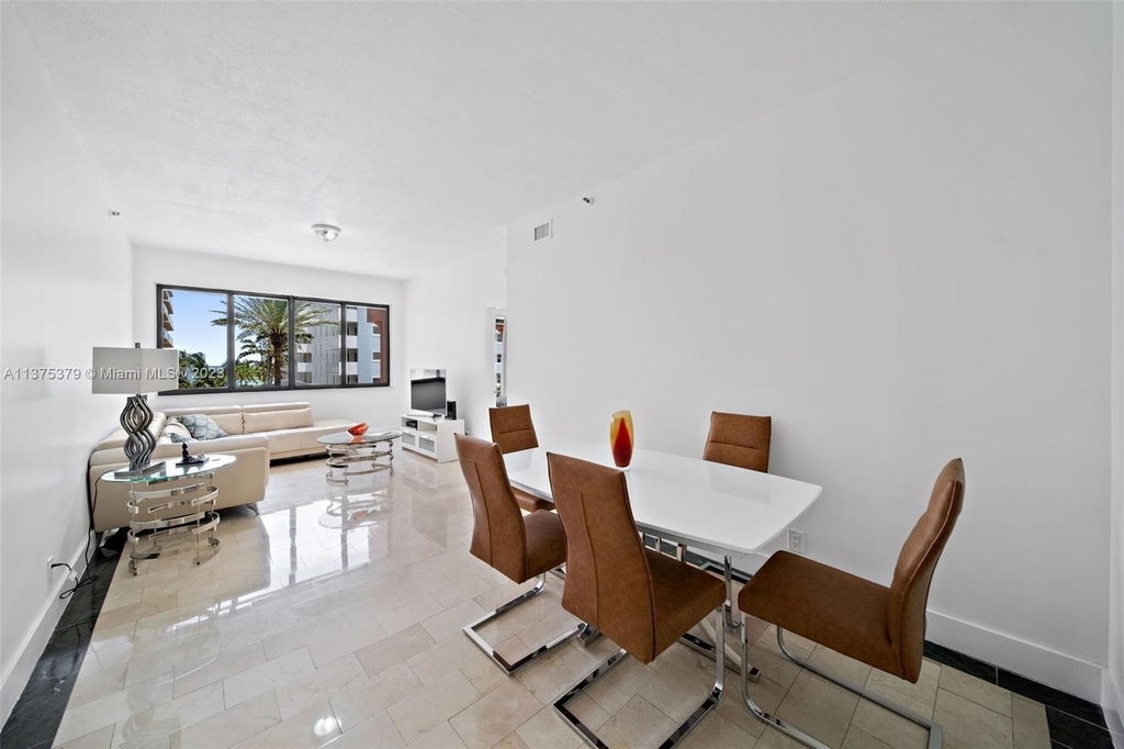 8816 Collins Ave - Photo 3