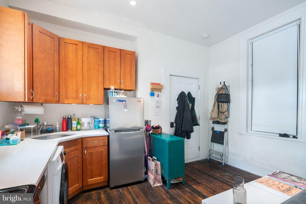 1836 Delancey Street - Photo 4