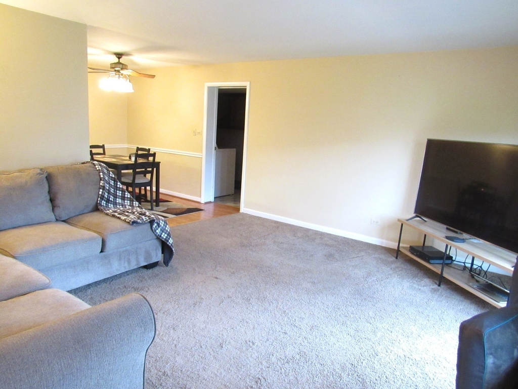 1027 Quanset Court - Photo 3