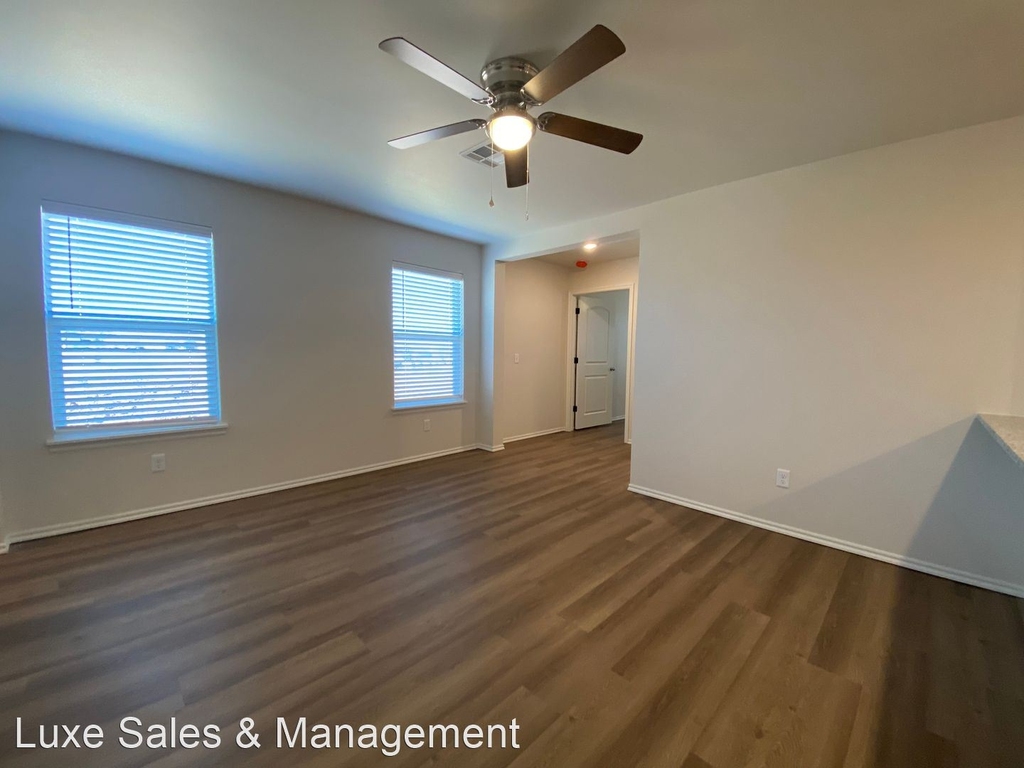 10801 Nw 119th Place - Photo 6