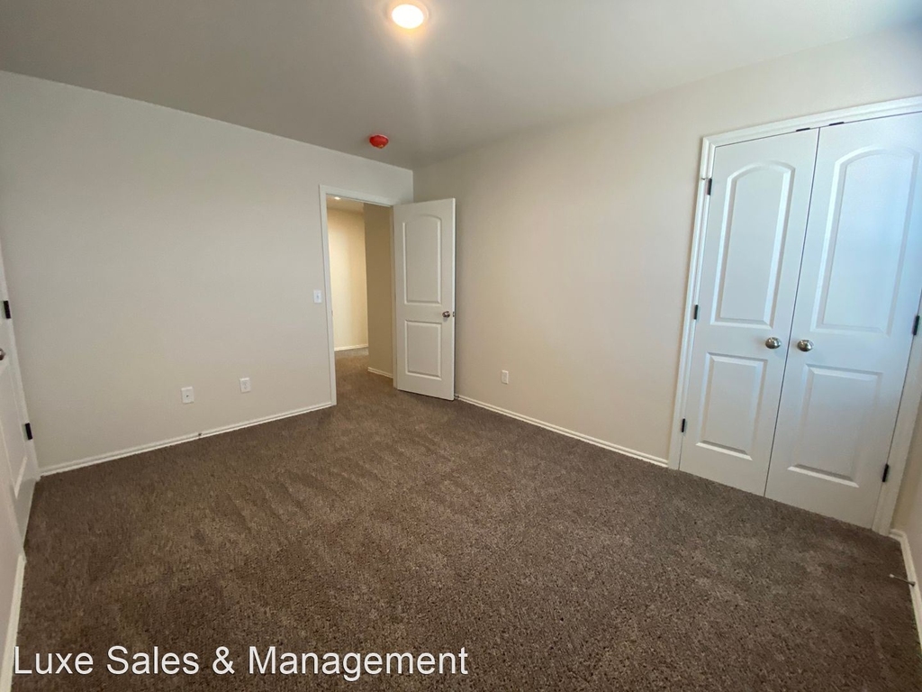 10801 Nw 119th Place - Photo 32