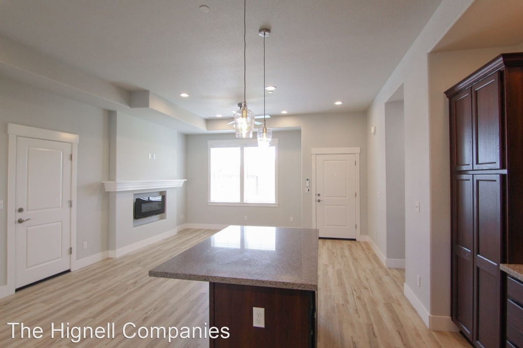 1392 Bonhurst Dr. - Photo 11