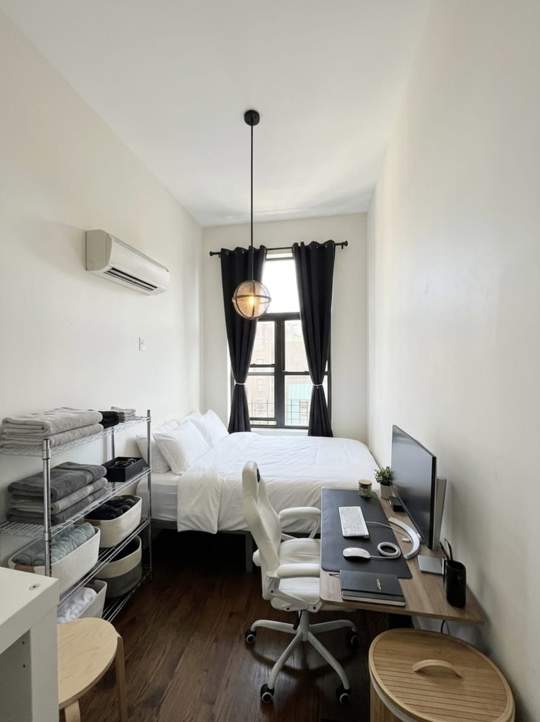 59 Graham Avenue - Photo 3