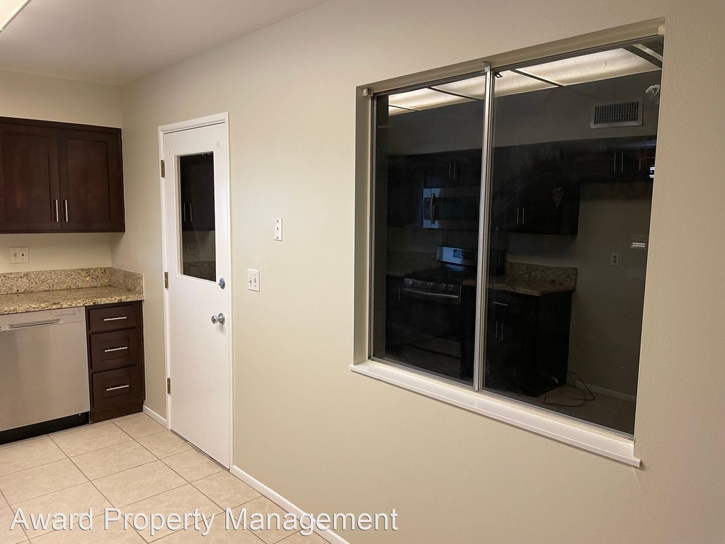 28721 Murrieta Rd - Photo 6