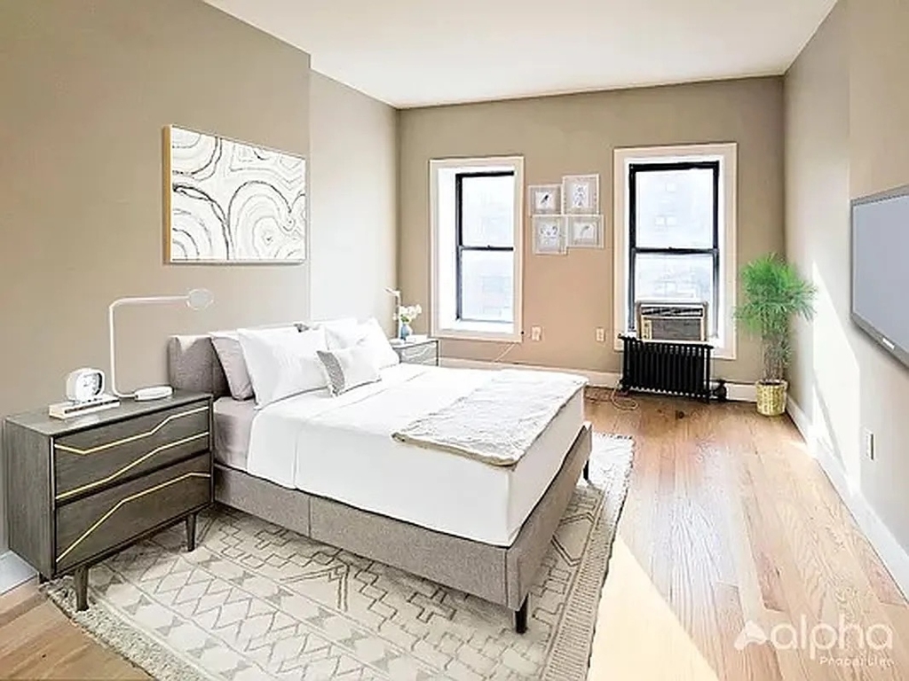 354 East 20th Street - Photo 5