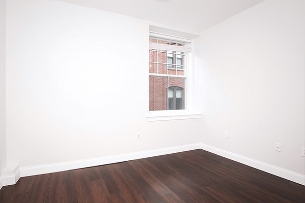 120 Washington St - Photo 4