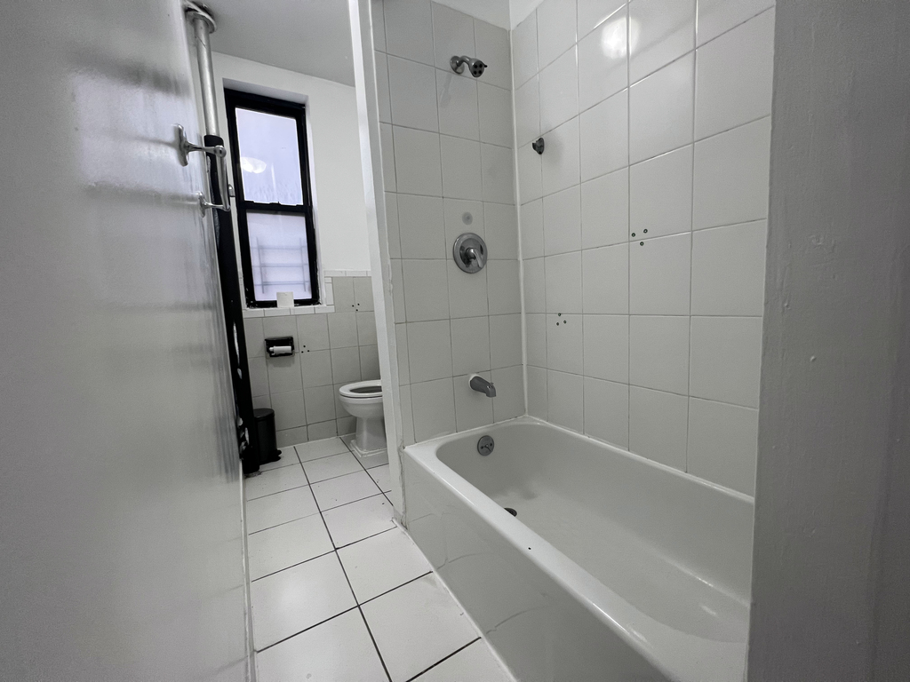 446 West 164th Street - Photo 4