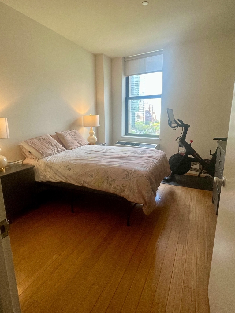 90 West Street - Photo 3