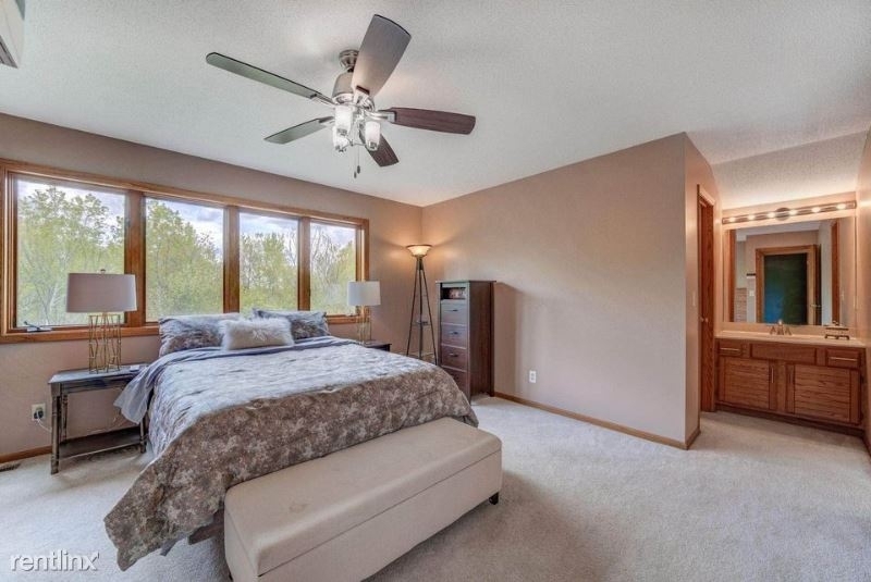 6054 Kalen Dr - Photo 11