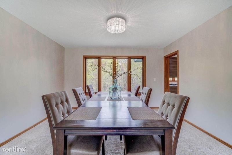 6054 Kalen Dr - Photo 7