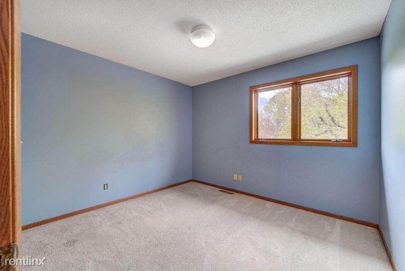 6054 Kalen Dr - Photo 13