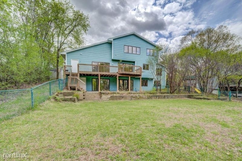 6054 Kalen Dr - Photo 2