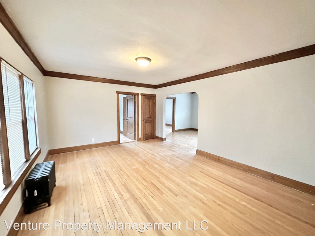 2210 N Booth St - Photo 10
