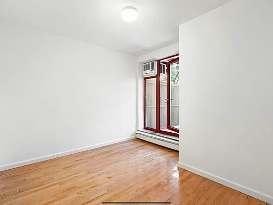 178 East 7th Street - Photo 3