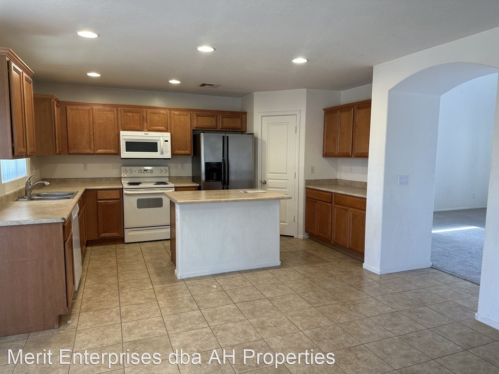 3837 E Sundance Ave - Photo 1