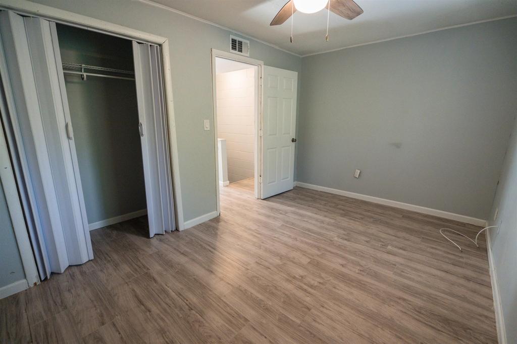 1305 Clay Street - Photo 9