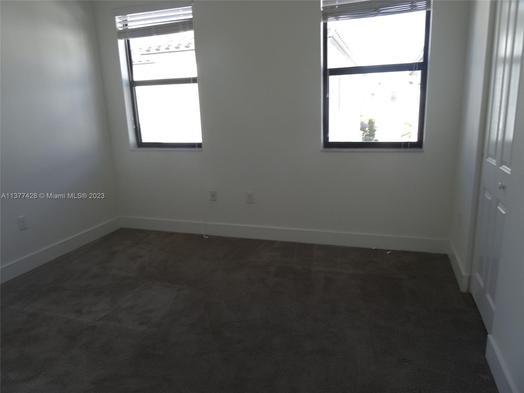 9691 W 35th Ct - Photo 10