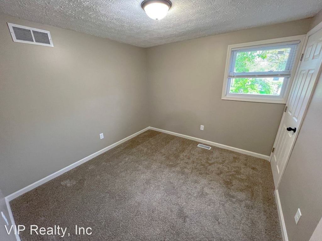 7020 Prior Place - Photo 1