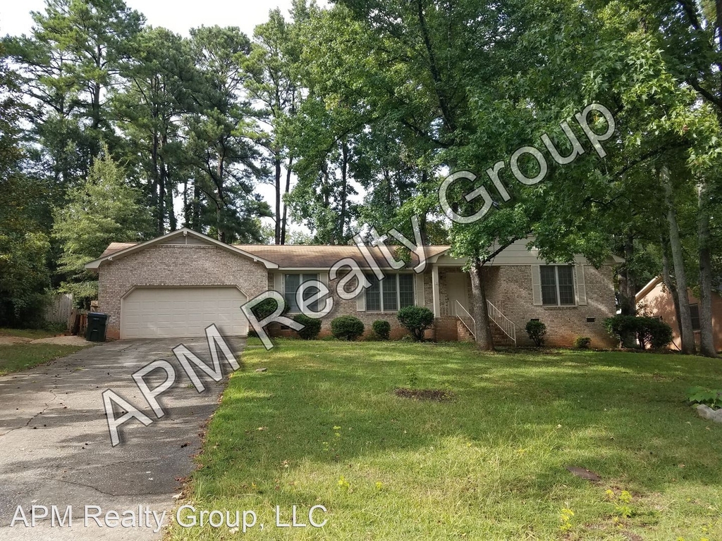 1417 Waterwood Drive - Photo 0