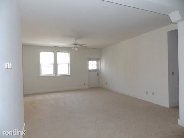 127 N College Ave - Photo 0