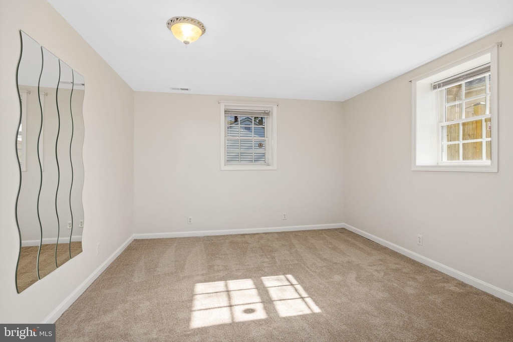 11203 Spring Meadow Boulevard - Photo 40