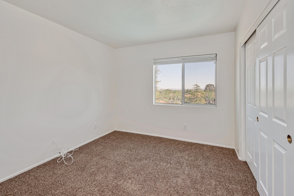 38318 Wakefield Place - Photo 10