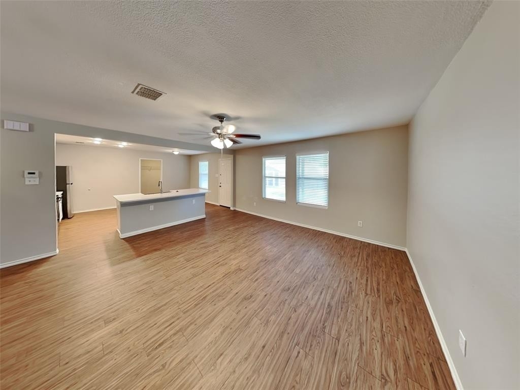 4933 Parkview Hills - Photo 1