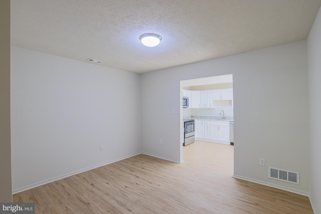 1304 Bartley Place - Photo 30