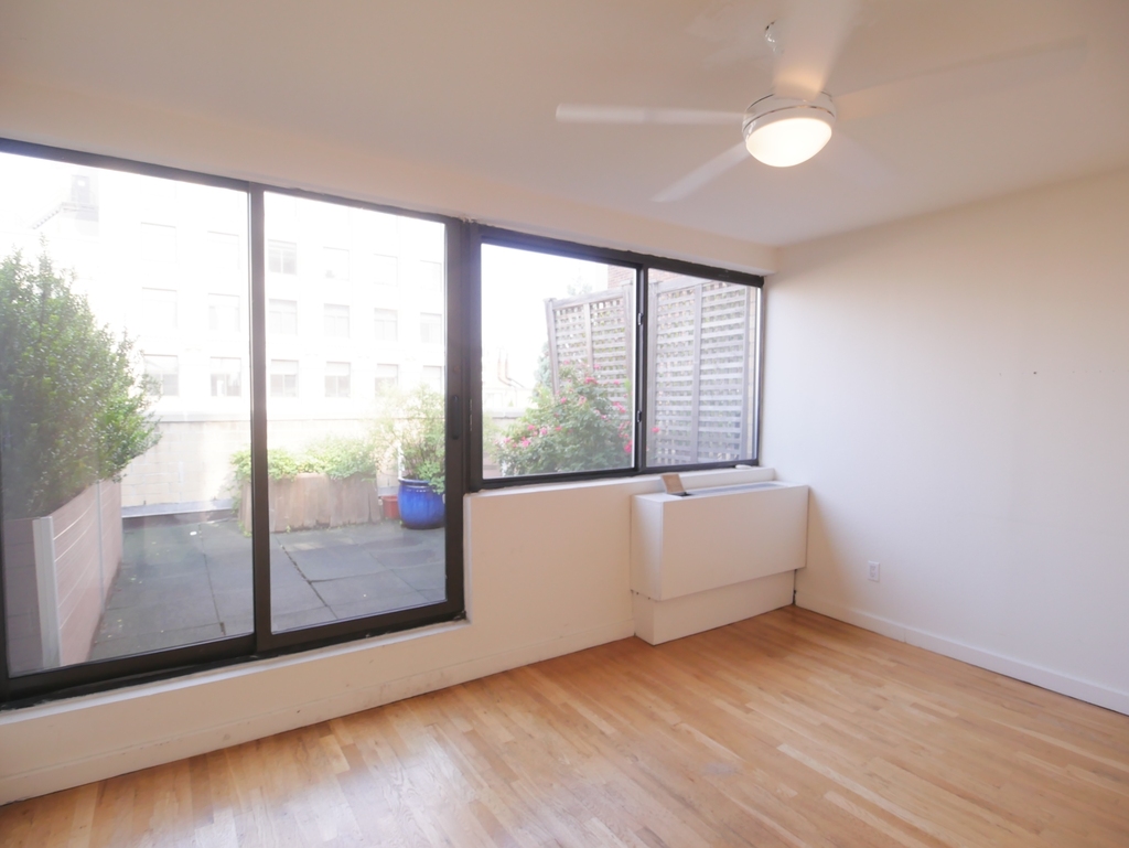 77 5th Avenue - Photo 11