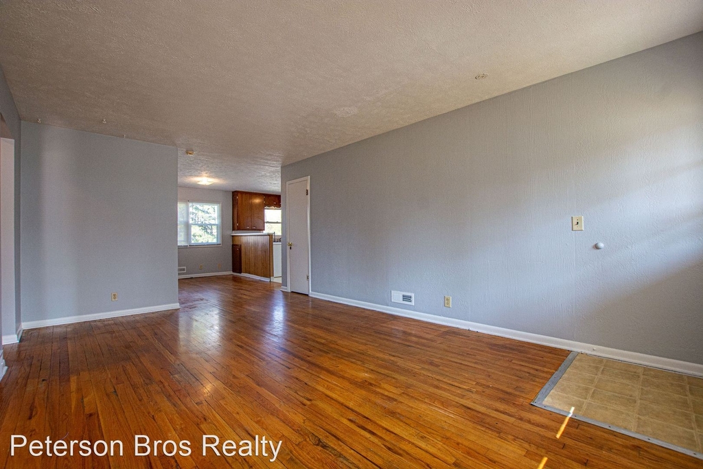 4422 North 53rd Street (sfh) - Photo 0