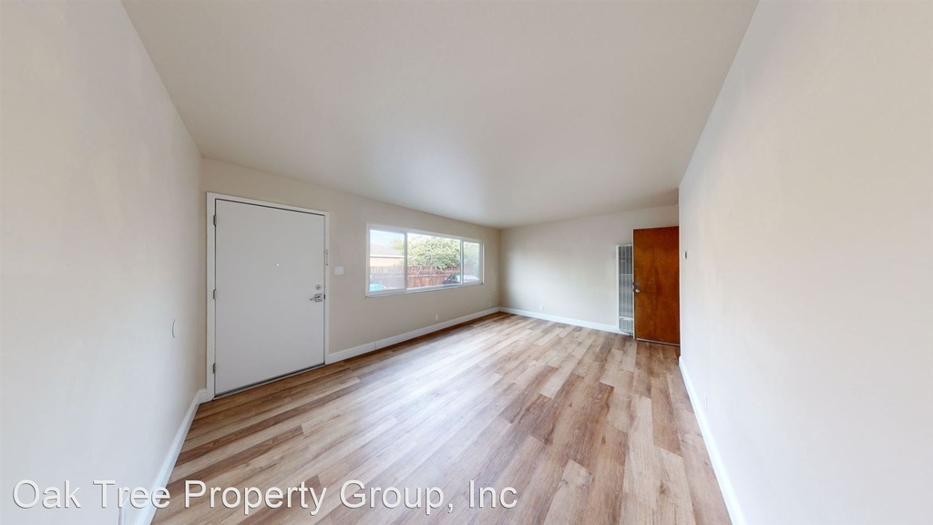 2531 Grove Way - Photo 2