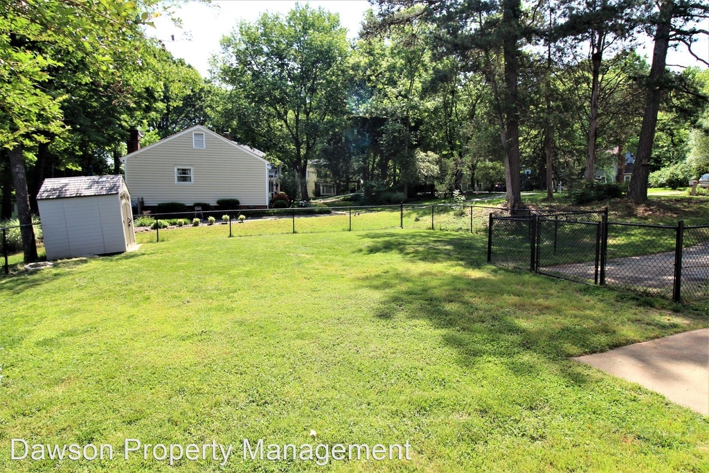 9229 Covedale Drive - Photo 29