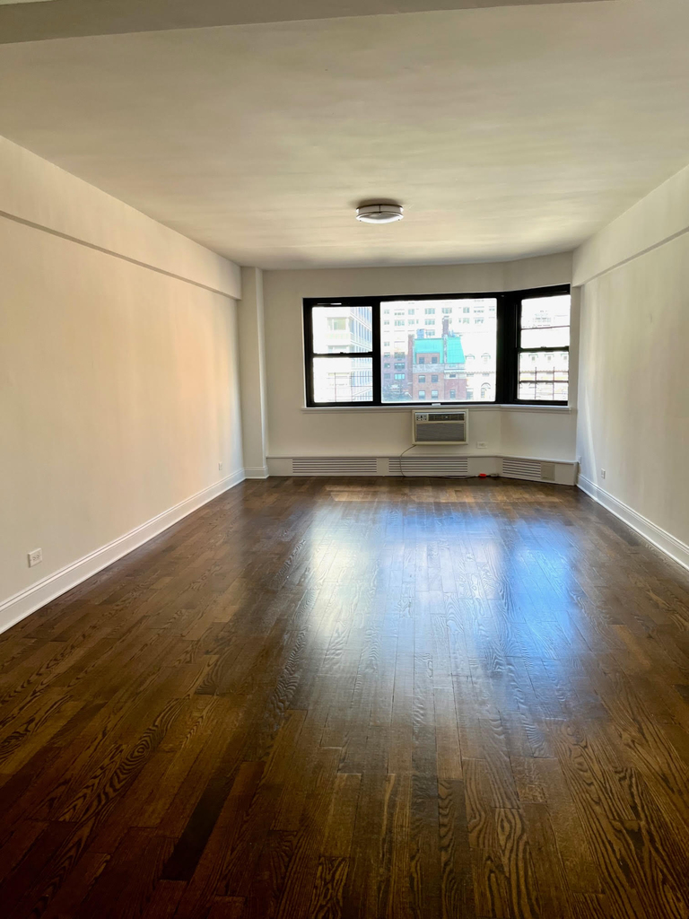East 69th Street - Photo 0