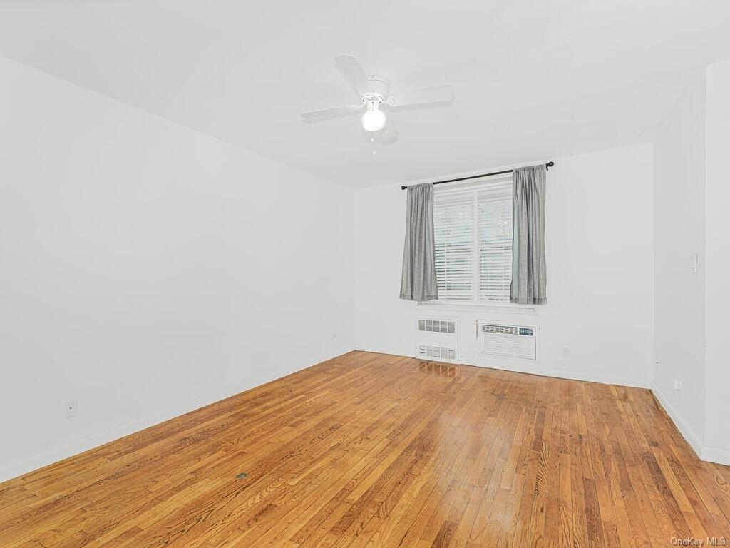 2390 Palisade Avenue - Photo 11