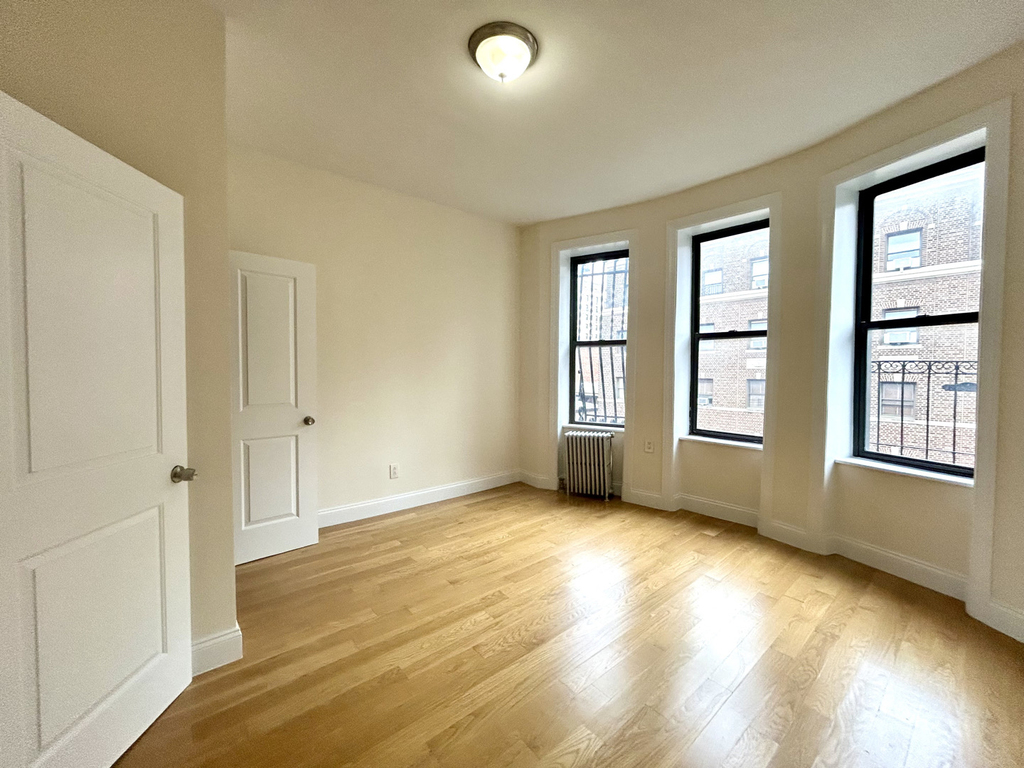12th St & 3rd Ave - Photo 1