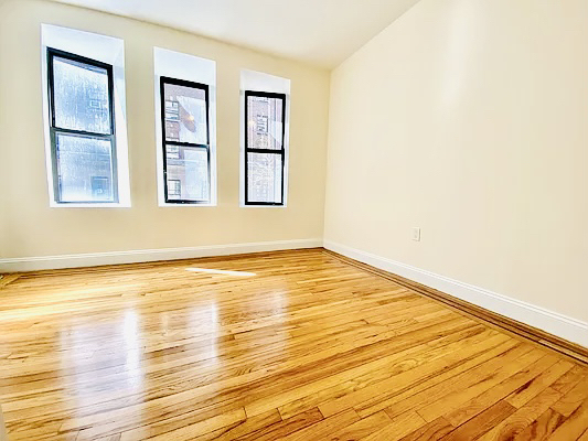 12th St & 3rd Ave - Photo 5