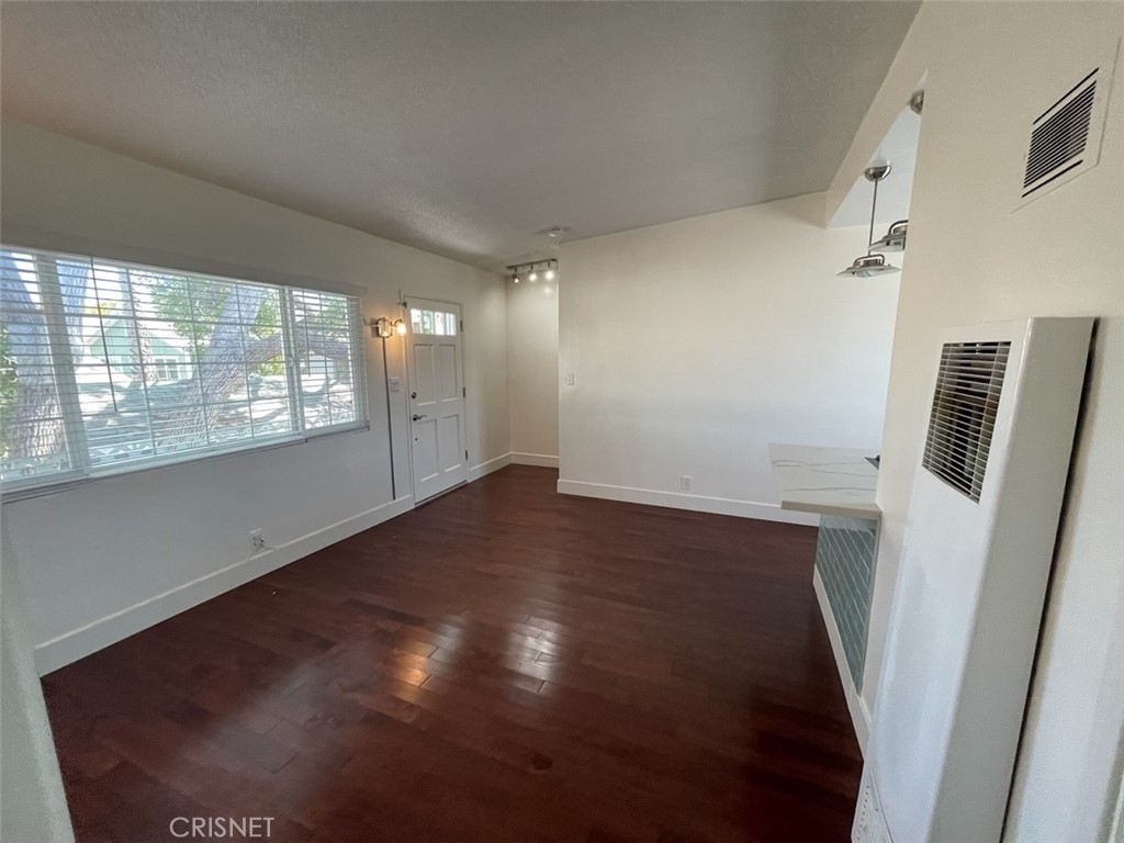 323 S Francisca - Photo 5