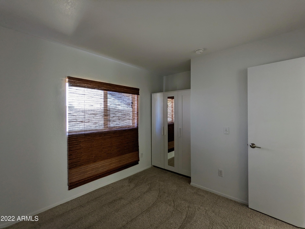 10618 W Daley Lane - Photo 37