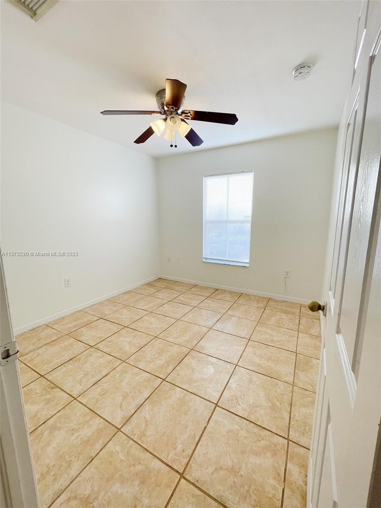 28003 Sw 136th Pl - Photo 2