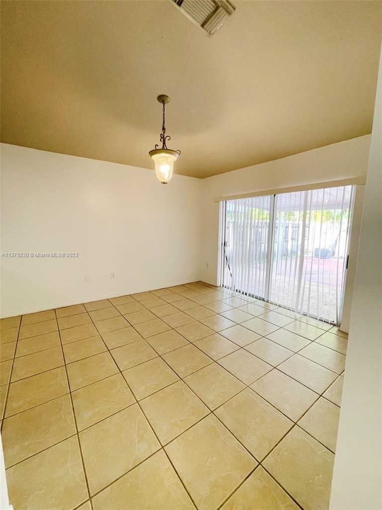 28003 Sw 136th Pl - Photo 1