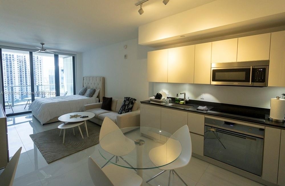 1010 Brickell Ave - Photo 3